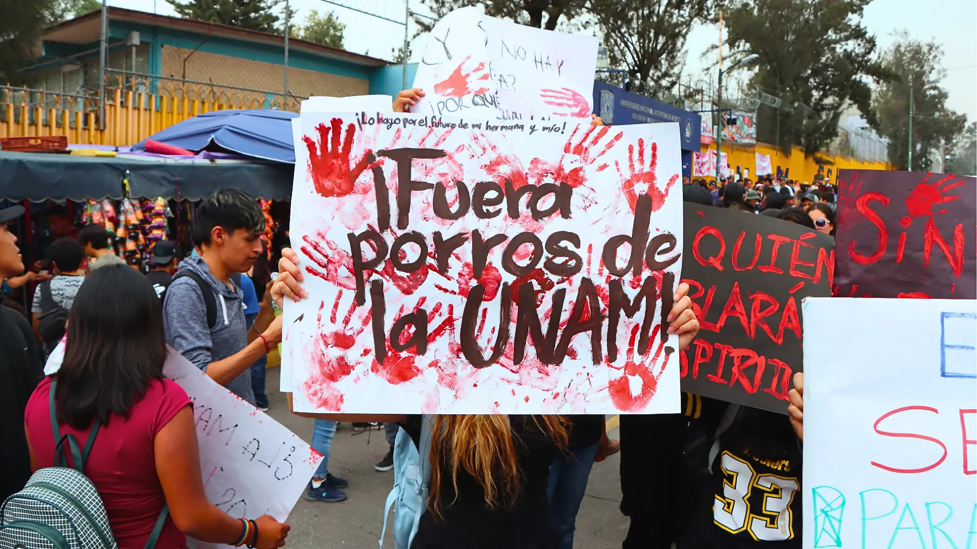 manifestación contra porros_adriánvázquez